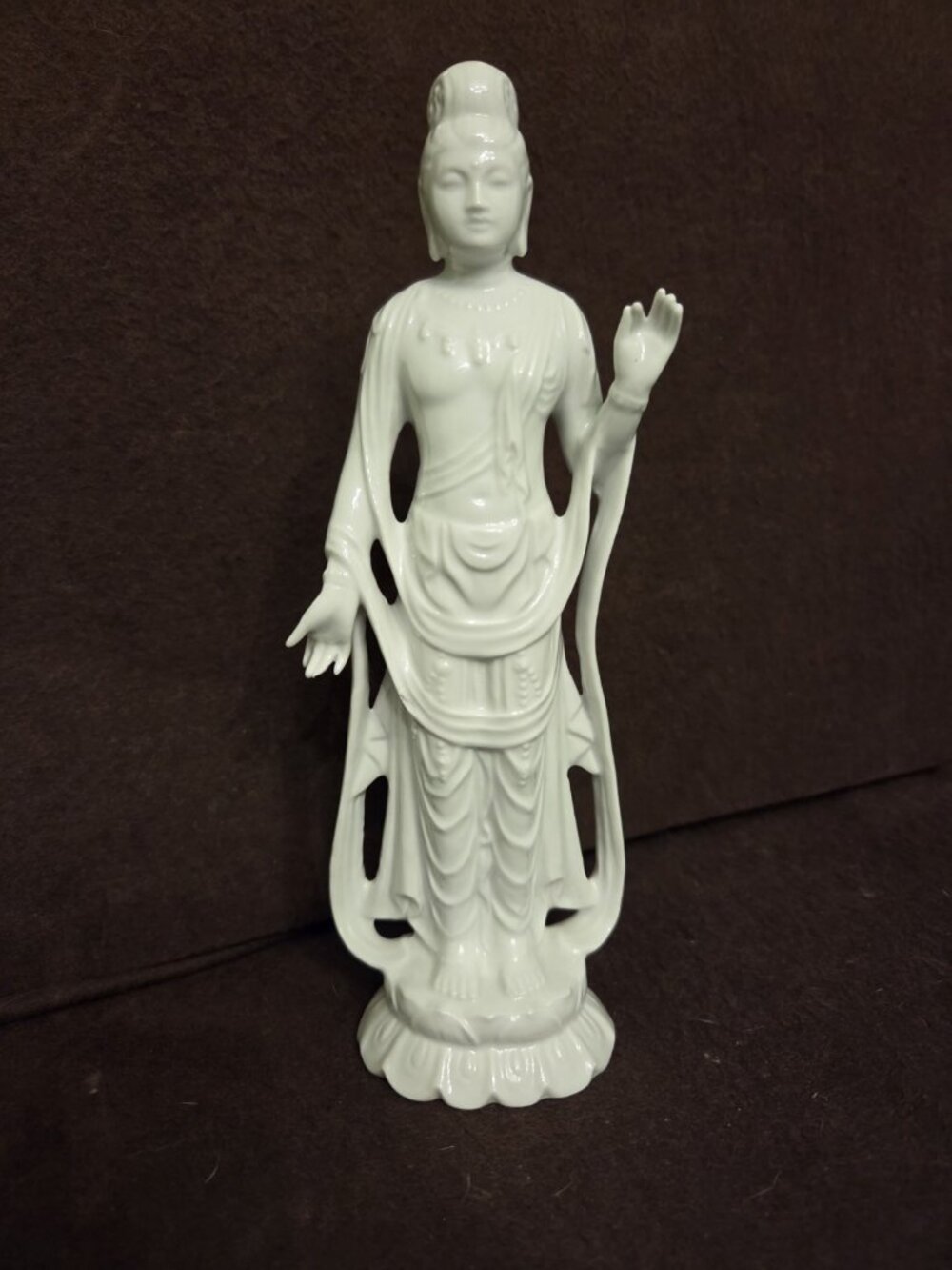 Porcelain Guanyin Kwan-yin Goddess of mercy Figurine Otagiri‎ Mercantile Co OMC